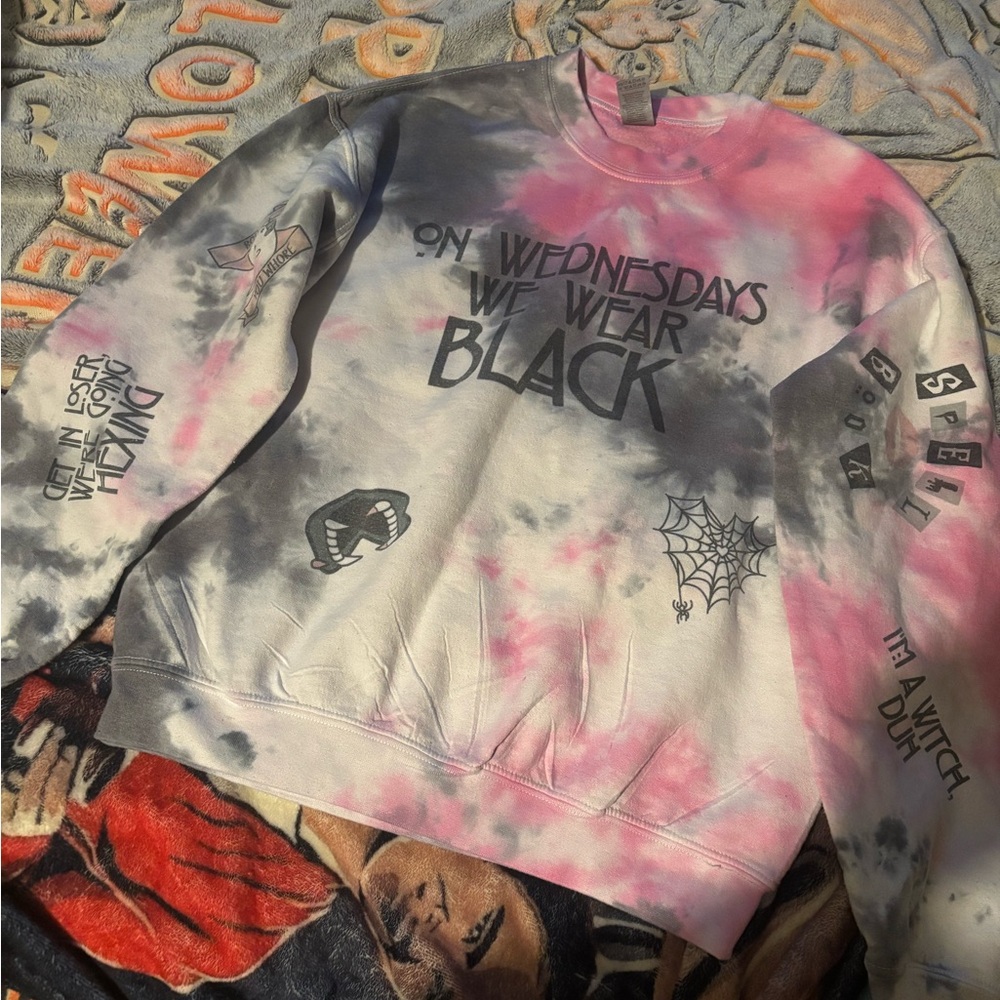 Graphic Tie-Dye Women's Sweatshirt